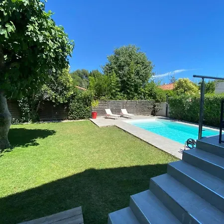וילה Family With Private Pool מונפלייה