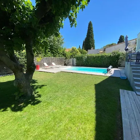 וילה Family With Private Pool